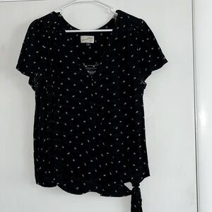 Women’s Universal Threads Blouse